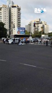 🇮🇱 Documents from the ultra-Orthodox demonstration in Kfar Saba. Police forces are on the scene.