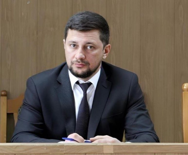 Нариман Эфендиев возглавил Магарамкентский район. Его кандидатура была единогласно поддержана районными депутатами. фото