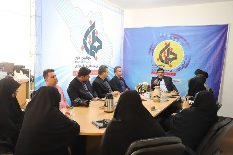 جهانبین نیوز: بسمه تعالیبدین‌وسیله از حضور گرم و صمیمانه جناب آقای جعفر مردانی، استاندار محترم استان چهارمحال و بختیاری، در تحریریه پا
