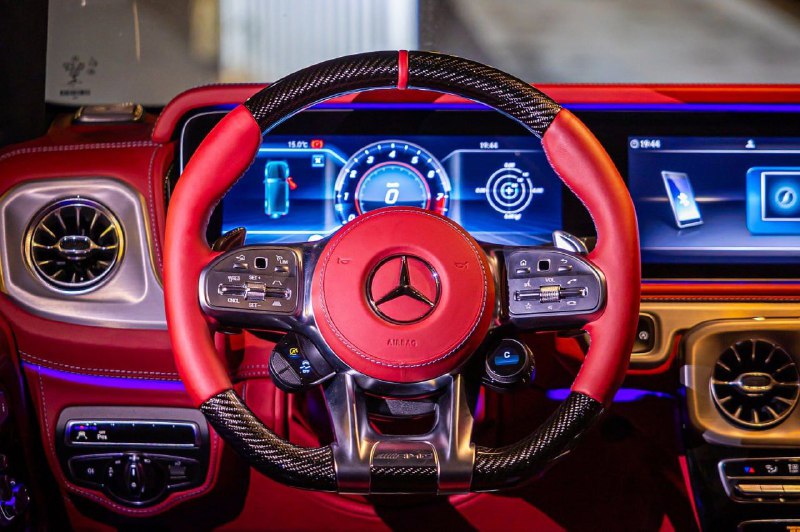 Кабриолет Mercedes-AMG G 63 за безумные 1,2 млн евро 6