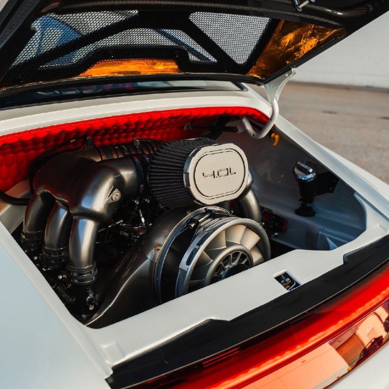Porsche 911 Gunther Werks 400R Sport Touring 8