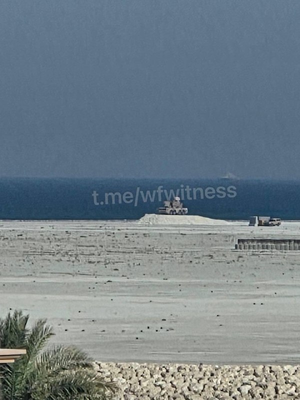 פריסת מערכת ההגנה האווירית קצרת הטווח FK-2000 מתוצרת סין באתר חוף בבחריין.