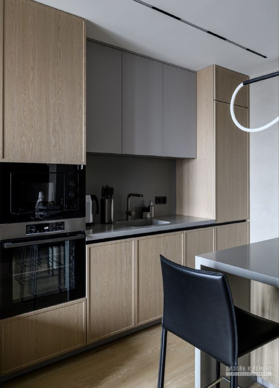 Квартира 45 м для молодого человека В этом проекте угловая кухня не подошла она перекрывала бы проход из коридора. Линейная планировка тоже не реша... - изображение 1 - хранения, дизайн, квартира