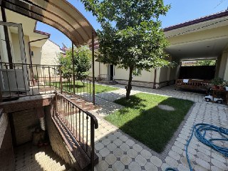 Dombirabod mahalla 3.7 sotix 6 xona
