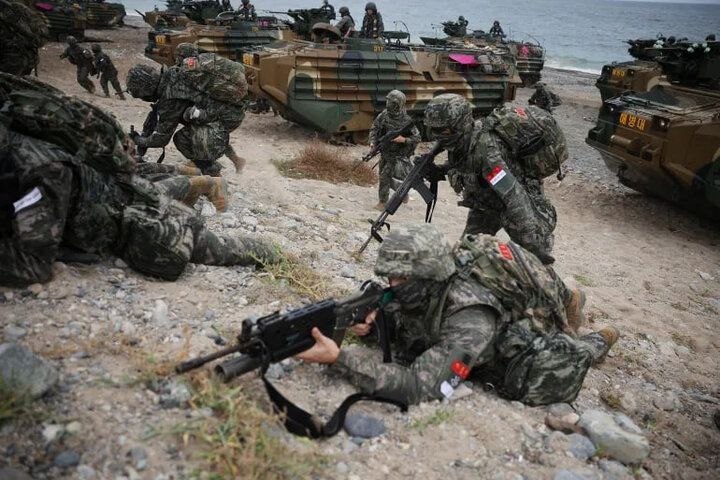 سردشت روداو: جنگ ایران، واشنگتن را وادار به لغو رزمایش با کرهجنوبی کرد🔹کره جنوبی اعلام کرد آمریکا یک رزمایش بزرگ مشترک پیادهسازی آب