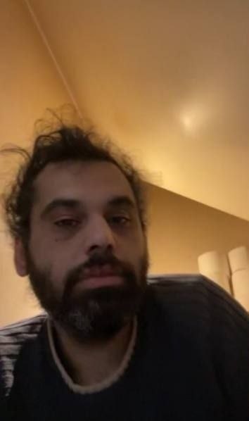 HO3EIN | حصین: ایشون مهدیار اقاجانی هستن ای خدا قربونت برم که اینقدر تو خوشکلی. 😂😂😂😂😂😂𝗷𝗼𝗶𝘂𝘀: @Ho3einOffical