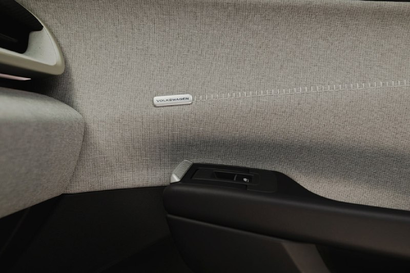 Автоконцерны начали отказываться от сенсоров — электрический Volkswagen ID.Polo получит физические к 4