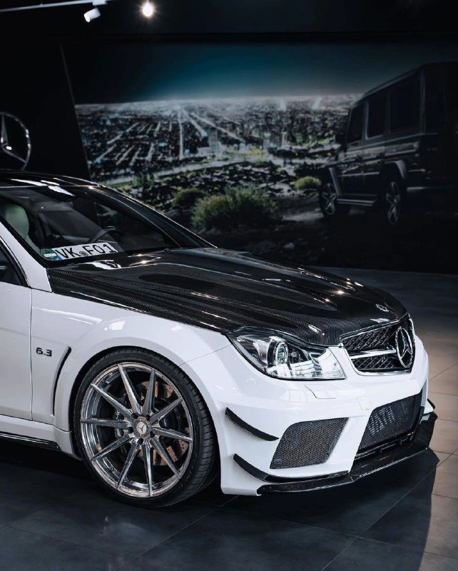 Mercedes C63 Black Series 8