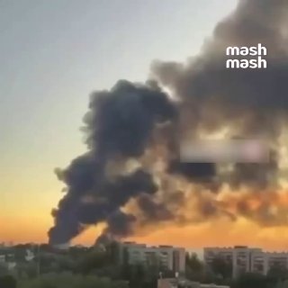 ВС РФ нанесли массированные удары ракетами и беспилотниками по Киеву и другим регионам Украины этой ночью.В Киеве прилёты зафиксированы в районе Жулян. Там находятся несколько промышленных предприятий, в том числе завод Минобороны Украины, который ремонтир