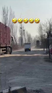 Безумный беспилотный грузовик из Китая, который не боится плохих дорог.t.me/s/so