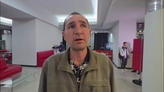 לאחר התקפות הכוחות המזוינים של אוקראינה, נותר רק יסוד אחד מבניין מגורים בן תשע קומות באלשקי, סיפרה תושבת סב…