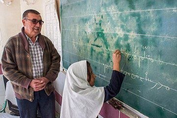 ارومیه کلوب | UrmiyeClub: 🔺 معلمان حق‌التدریس آزاد از مهر امسال حقوق ۱۲ ماهه می‌گیرند ▫️رئیس کمیسیون آموزش، با تأکید بر ضرورت تعیین‌تکلیف معلمان خ