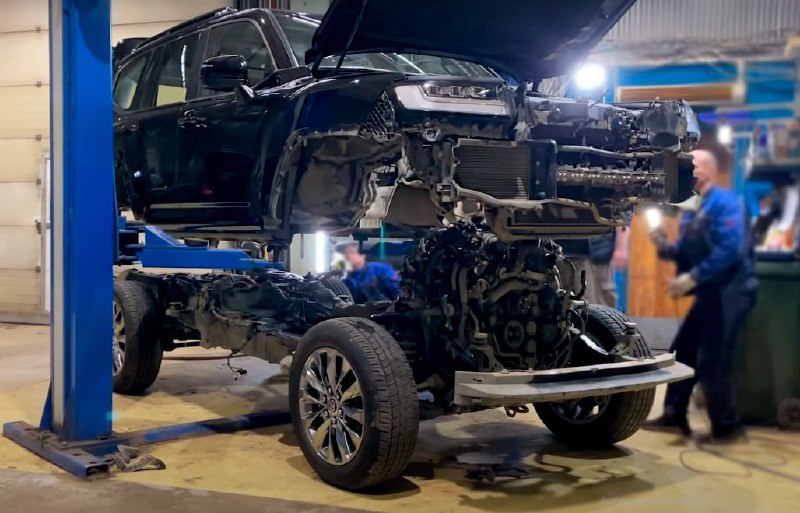 Toyota отзывает в России Land Cruiser 300 для замены двигателя 2