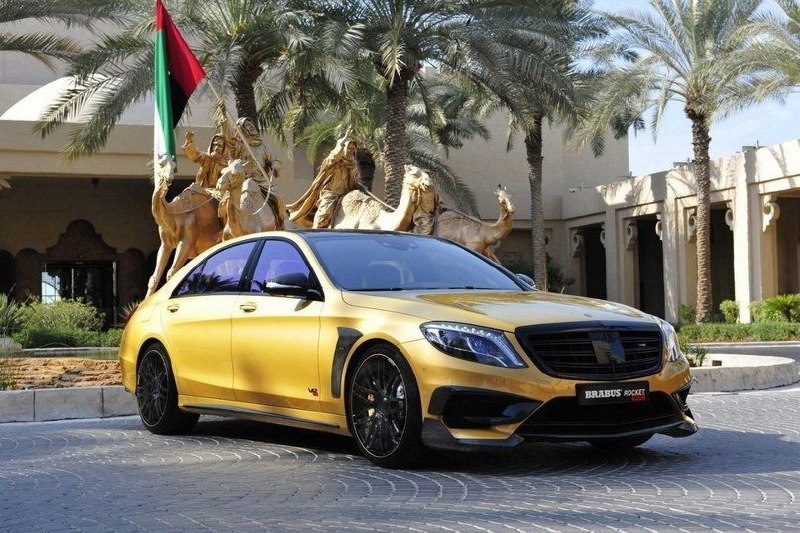 Mercedes benz s class (w222) Brabus rocket 900 Desert Gold Edition