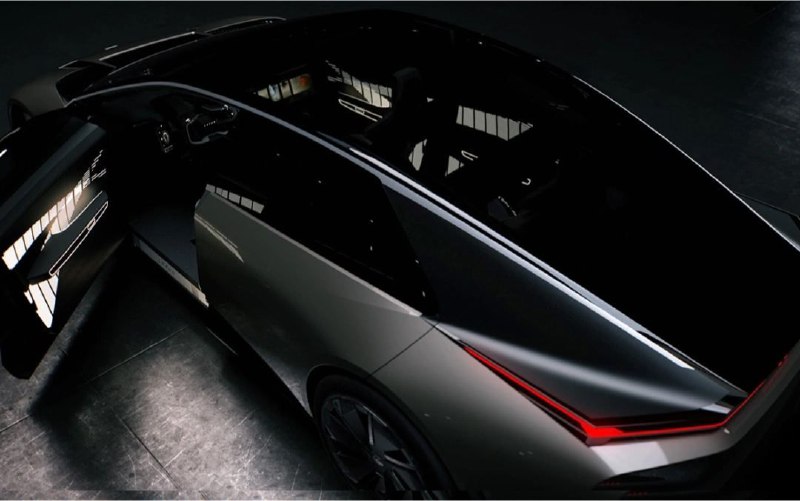 Lexus продемонстрировала совершенно новую модель LF-ZC, которая пойдет в серийное производство в 202 5