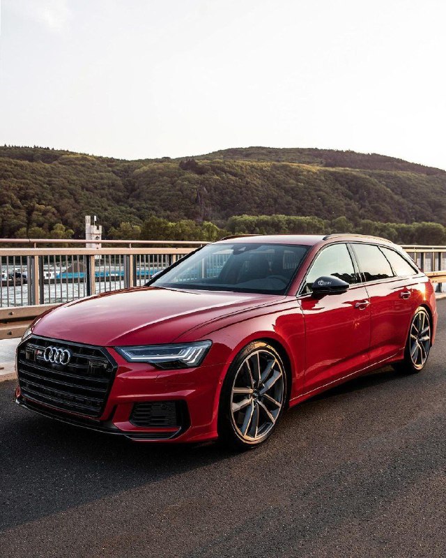 2020 Audi S6 Avant TDI quattro 3
