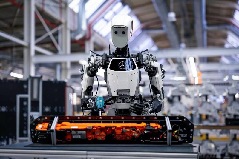 Заводчане — ВСЁ: на предприятиях Mercedes-Benz начали работать человекоподобные роботы Apollo.