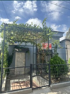 Срочно продается пол дома !!! В районе психбольницы.