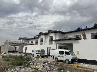 Un qo’rgon obod mahalla kotejlar