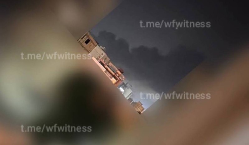 ️🇺🇸🇮🇷 ניתן לראות עמוד עשן עולה מכיוון בסיס האוויר בנדר עבאס, על פי דיווחים מקומיים.