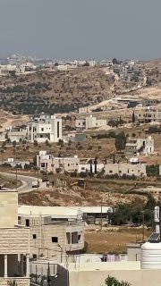 צבא הכיבוש עוצר דחפור לאחר שמתנחלים הסתערו על בית ספר במסאפר יטא, דרומית לחברון.