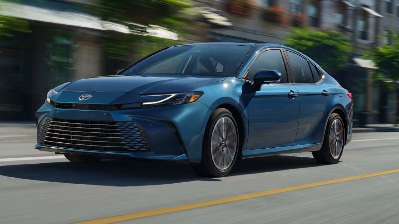 Новая Toyota Camry попрощалась с V6 2
