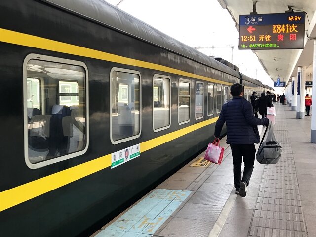 K841 廣佛快速列車上的風景