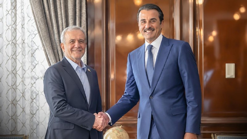 أمير قطر والرئيس الإيراني يبحثان في موسكو أمن مضيق هرمز وخطوط نقل الطاقة