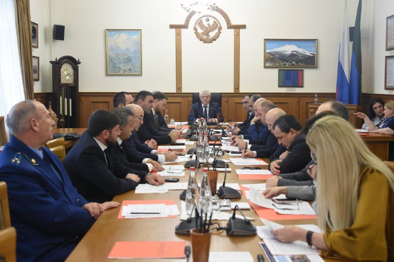 🎦 Сегодня на заседании комитета Народного собрания Республики Дагестан по экономической политике, инвестициям и предпринимательству в рамках обсуждения фото