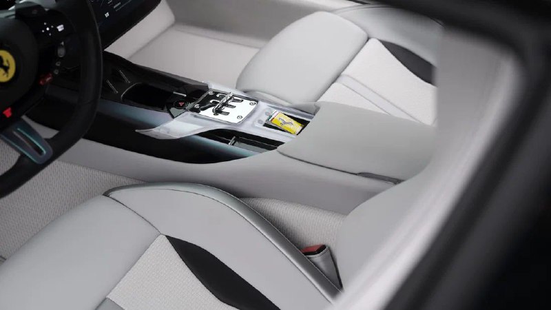 Ferrari покрасила эксклюзивный 12Cilindri для Южной Кореи в «хамелеон». 3