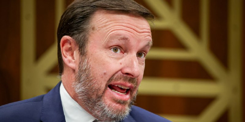 Sen. Chris Murphy: 'It was a mistake' for Democrats to let Biden stay in the race