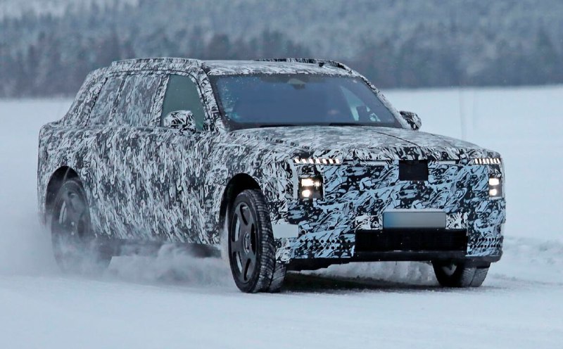 Rolls-Royce вывел на тесты электрический кроссовер...