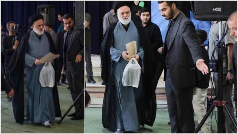 دانشجو نیوز: 🔻در مراسم بزرگداشت رهبر شهید انقلاب، فرزند ارشد ایشان با نهایت سادگی و بیپیرایگی، کفش خود را در کیسهای پلاستیکی گذاشت