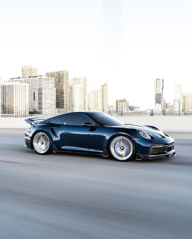 Porsche 992 Turbo S 7