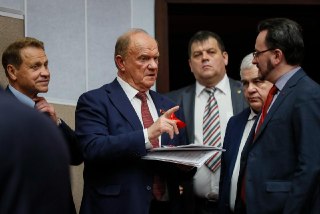 КПРФ утвердила список кандидатов в Госдуму. Среди них — участники «СВО», политическая элита «ДНР» и скандальные политики20 июня КПРФ утвердила более 300 кандидатов из 36 регионов. «Новая газета Европа» изучила, кто именно будет выдвигаться в этом году на в