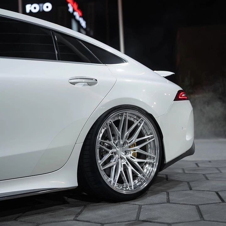 Mercedes-AMG GT63 S 7