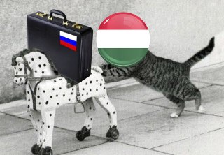 Власти Венгрии высылают из страны десять российских дипломатов.В венгерском МИДе объяснили, что сотрудники российской дипмиссии «занимались деятельностью, неприемлемой с точки зрения Венской конвенции».«Это решение принято для защиты безопасности и суверен