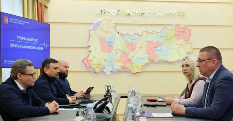 בצ'רפובטס, לאחר שיפוץ, בניין המכללה לרפואה ע"ש. עמוסוב בשדרות פובידי, 91. "החזית והגג עודכנו, הוחלפו תקשורת…