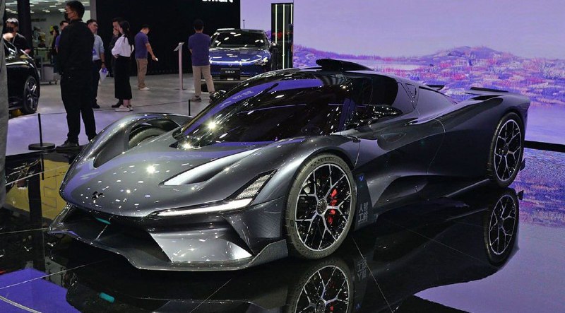 Показан новый гиперкар от Geely и Baidu 1
