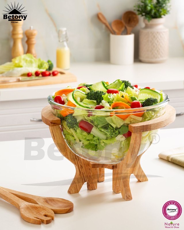 Betony shop 55183773 (میرزاحسین)تولید و پخش: سالاد خوری آنجل زیر چوب Betonyابعاد قطر ۲۴ سانت ، ارتفاع ۱۹ سانتکارتن ۴ عددیدارای قاشق و چنگال و جعبه کادویی مناسب برای 