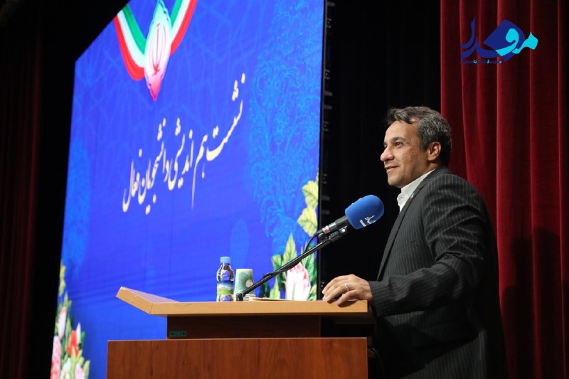 مفدا بم: 🔴مهندس امینی مدیر مسئول پایگاه خبری مفدا:🟢 دهه دوم مفدا؛ از خبر به روایت، از مطالبه‌گری به اثرگذاری👈مفدا فقط یک سایت خبر