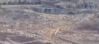️🇱🇧🇮🇱 כוחות ישראליים מטמינים חומרי נפץ בבתים בפאתי מייס אל-ג'בל, דרום לבנון, רומזים לקראת פיצוץ קרוב.