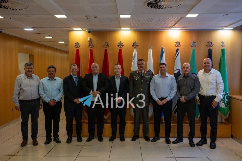 הכיבוש הישראלי ויוון חותמים על הסכם הגנה בשווי של כ-3 מיליארד יורו להקמת מערכת הגנה אווירית ישראלית רב-שכבת…