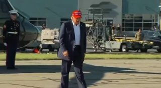 JUST IN - הנשיא טראמפ חוזר לוושינגטון הבירה, בירת המדינה, ביום העבודה