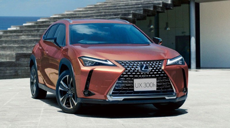 В Японии представили обновленный гибрид Lexus UX