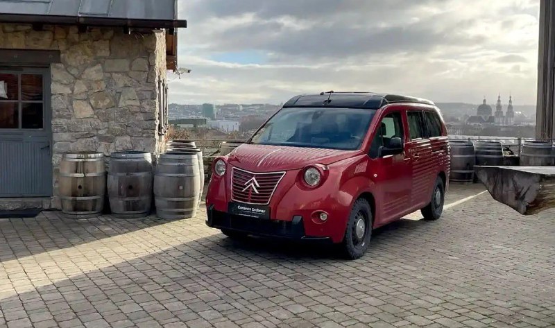 Citroen Berlingo превратили электрический автодом в ретро-стиле 7