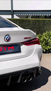 BMW M4 CSL