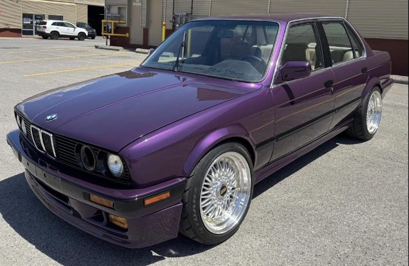 S52 под капотом E30 — это уже классика жанра, но когда такой свап сделан с умом