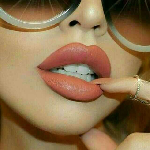 ♡عـشـ ᬸ💞ـق ابــ ᬸᮀ💞ـدی: لب را به جرم بوسه اي،محکومِ دندان میکنم‎‌‌‎‌‌‌‌‌‌‌‌‌‌‌‌ آغوش سبزم بعد تو،همچون بیابان میکنم‎‌‌‎‌‌‌‌‌‌‌‌‌‌‌‌یک شعرِ بي ا