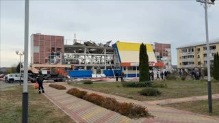 Три человека погибли, ещё один получил ранения при ракетном обстреле в посёлке Маслова Пристань Шебекинского округа Белгородской области, сообщил губернатор региона.  Частично разрушено здание физкультурно-оздоровительного комплекса. Идёт разбор завалов. П